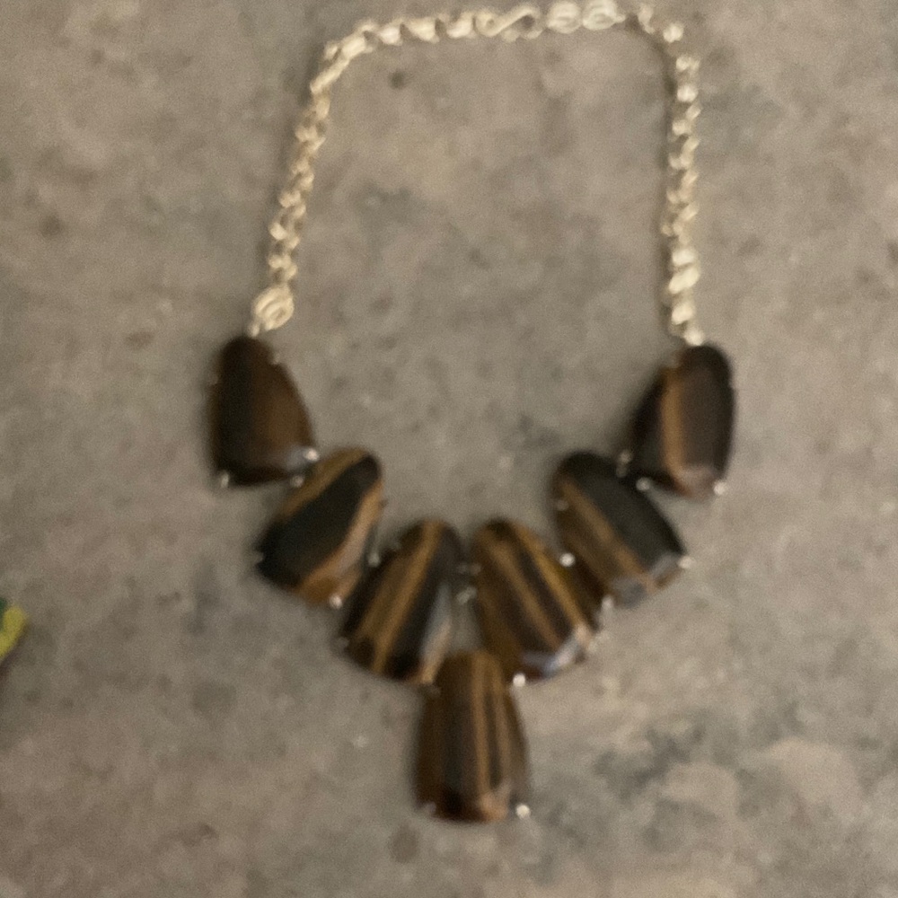 Kendra Scott necklace tiger eye